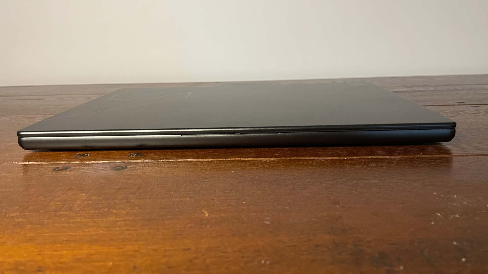 An MSI Stealth 16 AI+ gaming laptop with RTX 5080 mobile (125 W).