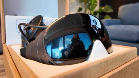 Unboxing videos of the Steam Frame have been leaked, giving us a closer look at the long-awaited VR headset