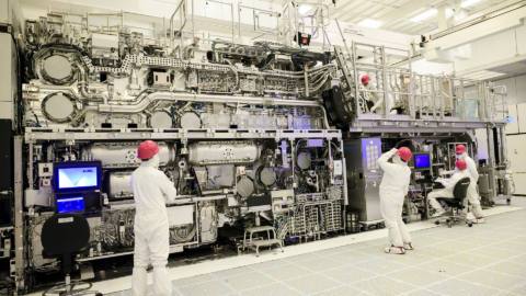 Big chipmakers are already committed to using ASML’s next-generation production technology by as soon as 2028
