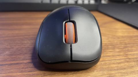 No USB connectivity? Like, at all? It’s a good job SteelSeries’ new gaming mice are two of the best I’ve felt under my fingertips