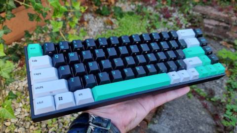 Razer Reclusa X Mini 65% gaming keyboard review