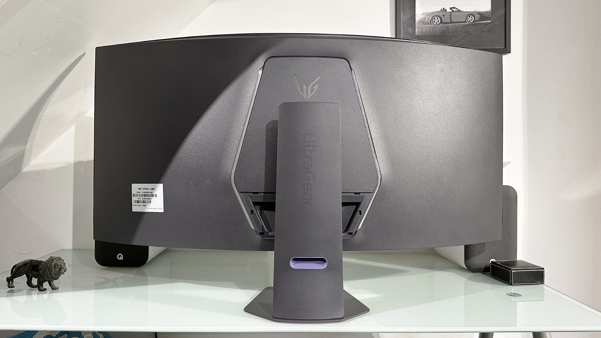 LG UltraGear 52G930B gaming monitor