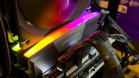 Worldwide PC shipments have plummeted by over 20%, to the surprise of absolutely no one